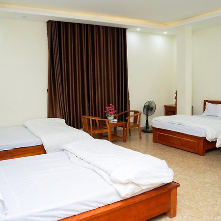 Phuong Hoa Hotel Uong Bi Ngoại thất bức ảnh